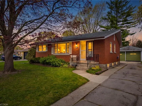 594 Krug St, Kitchener, ON N2B 1L7