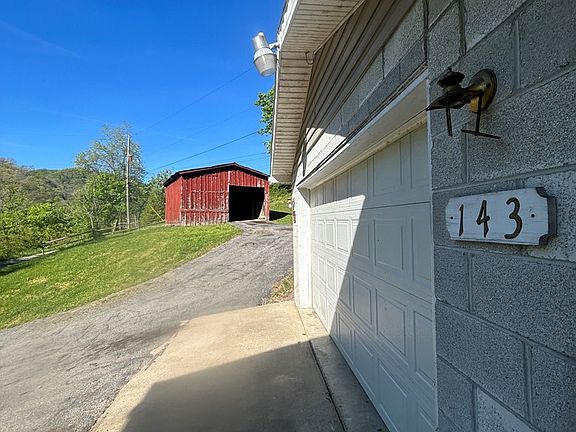 3rd image of 143 Rush Dr