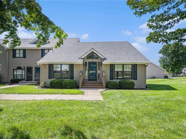 113 Stonebridge Ln, Smithville, MO 64089