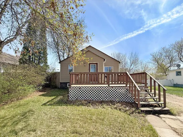 4709 W 49th St, Stettler, AB T0C 2L0
