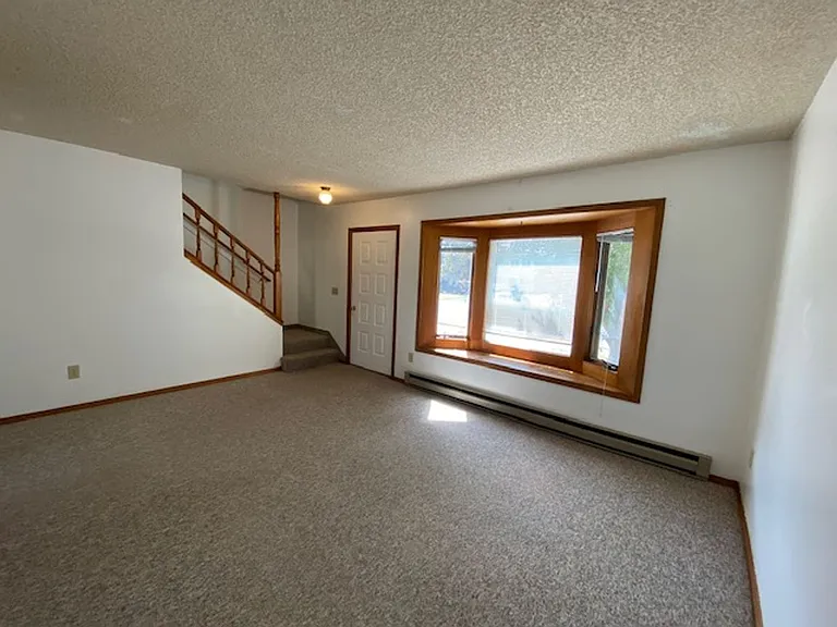 1603 W Koch St — Photo 8