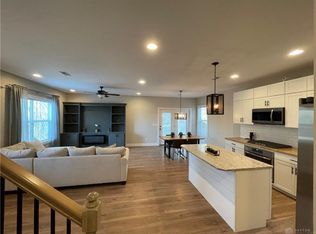 5563 Olive Branch Rd, Oregonia, OH 45054