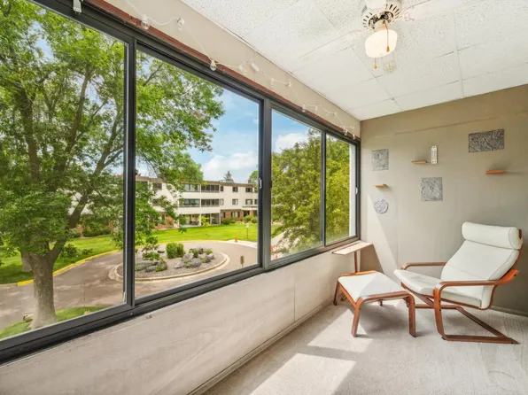 10540 43rd Ave N APT 210, Plymouth, MN 55442