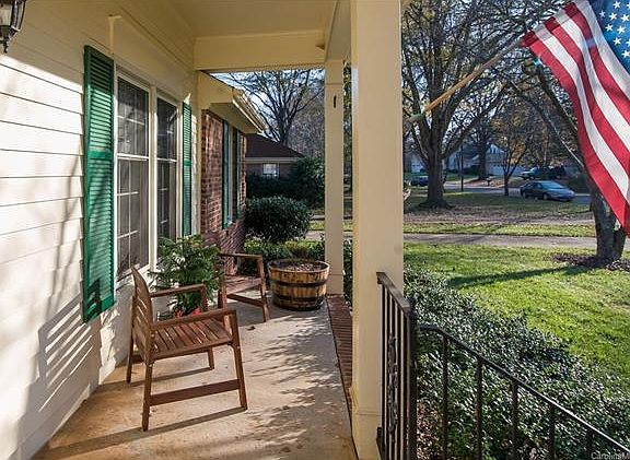 3rd image of 1111 Cameo Ct