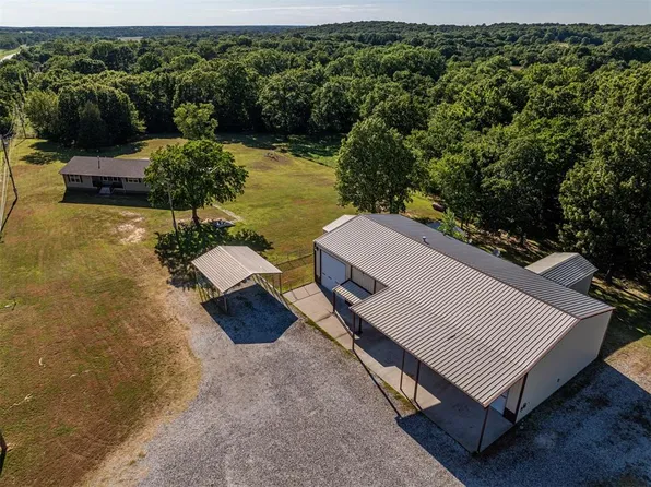 372026 W 56th Hwy, Okemah, OK 74859