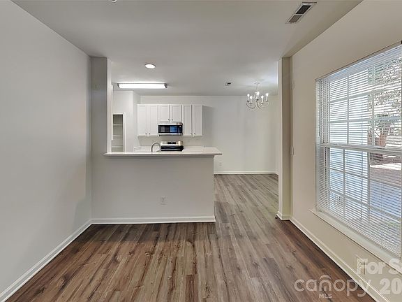 2nd image of 6523 Avonlea Ct