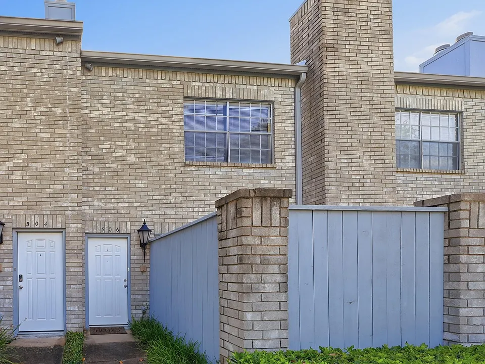 506 Wilcrest Dr #506