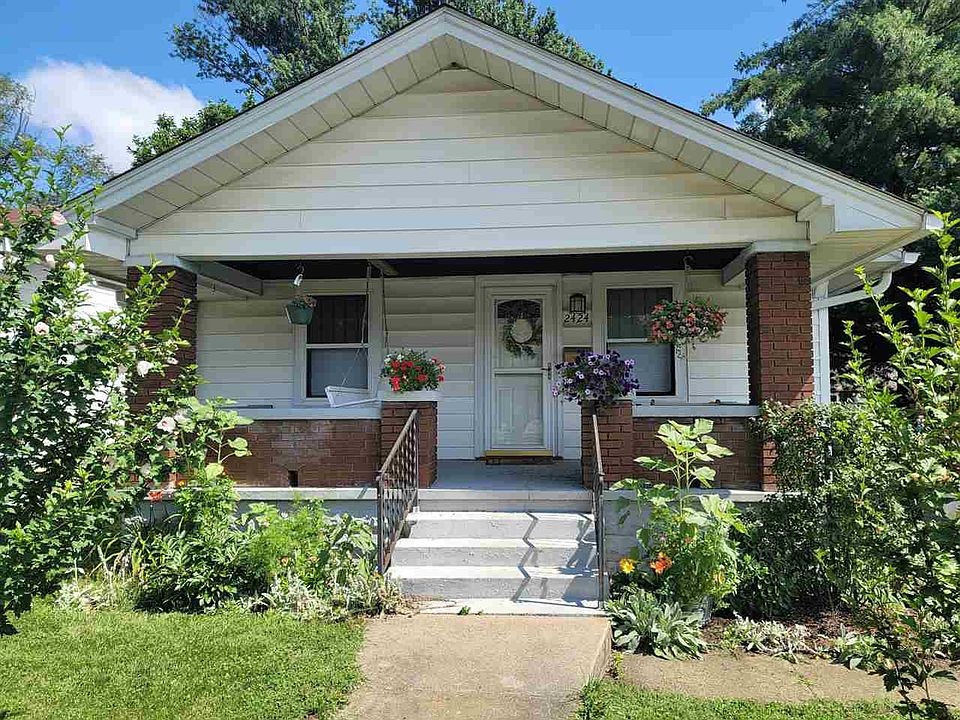 1st image of 2424 Hulman St