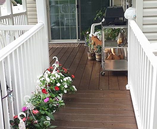walkway into morning room