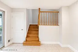 18 Lucy Loop — Photo 7