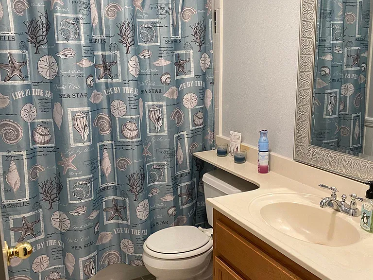 1806 Noble Ln — Photo 8