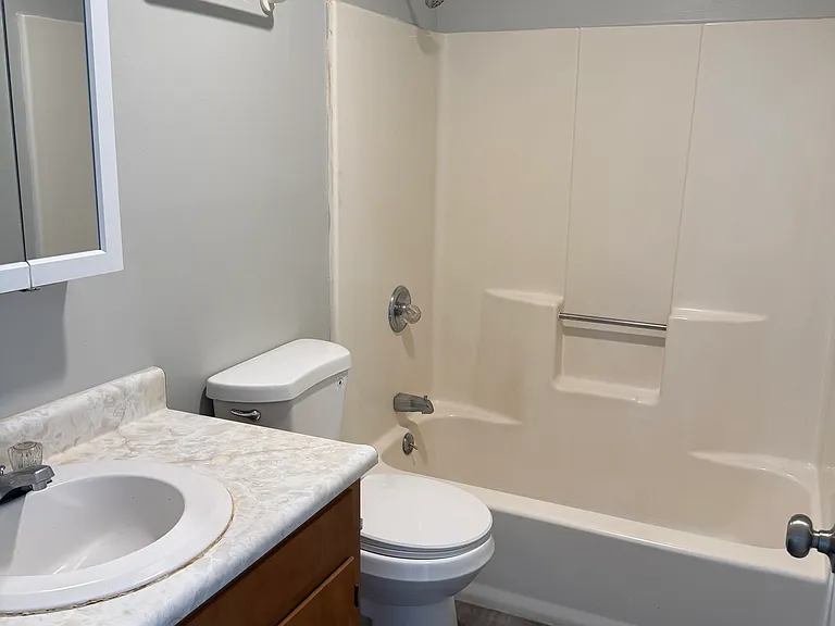 56 Rockridge Ct #11 — Photo 2