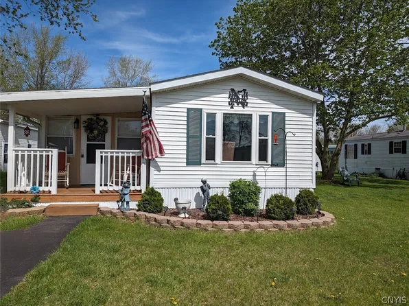 16 Shirron Ave, Sylvan Beach, NY 13157
