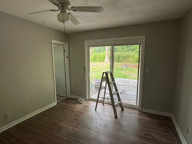 3514 Sabine Ave — Photo 9