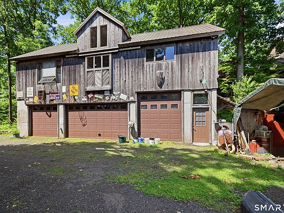 2nd image of 29 Old Forty Acre Mountain Road