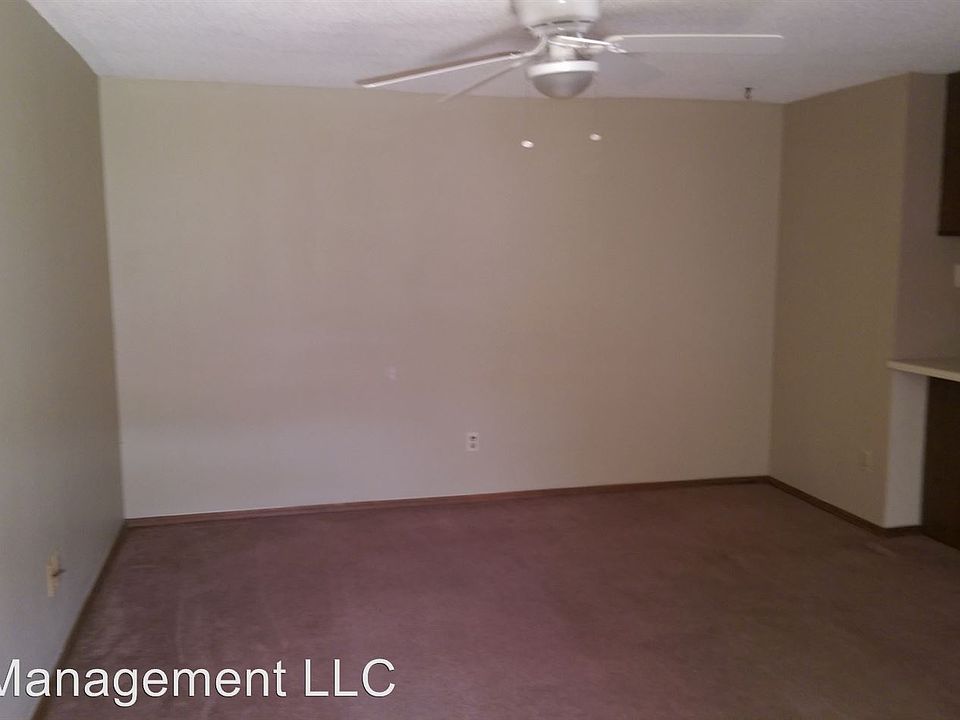 2nd image of 317 Springfield Dr