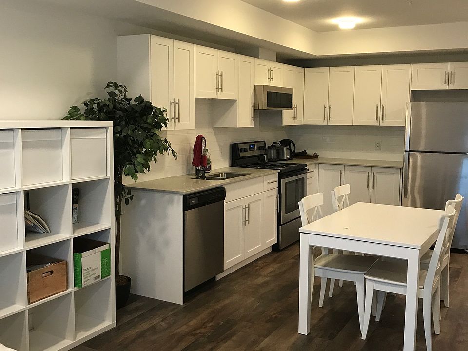 1st image of 366 E 3rd St #503