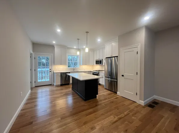 20 Juniper Lane, Portsmouth, NH 03801