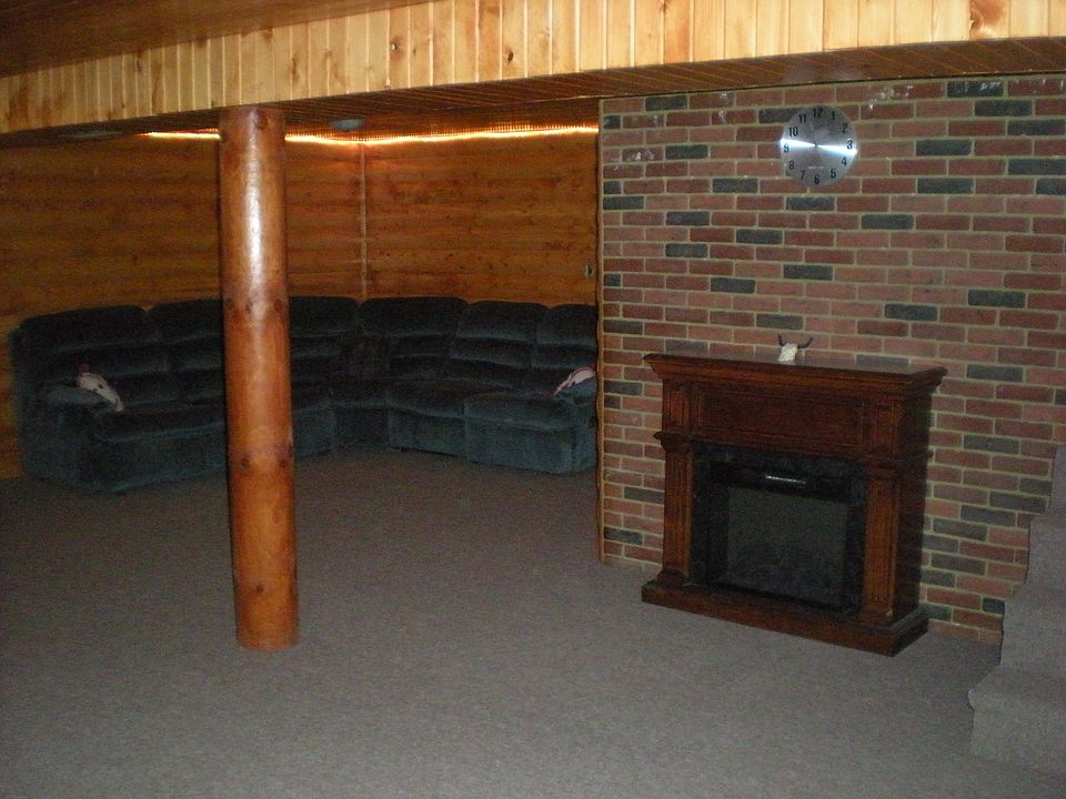 2nd image of 5810 Rose Ave
