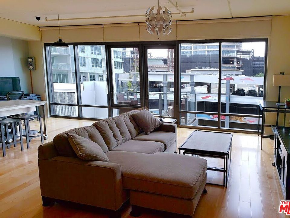 1st image of 1100 S Hope St APT 604
