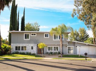 23801 Berdon St, Woodland Hills, CA 91367