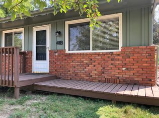 41 Newport Cir APT B, Colorado Springs, CO 80906