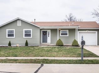 1913 Springhill Dr, O'Fallon, MO 63366