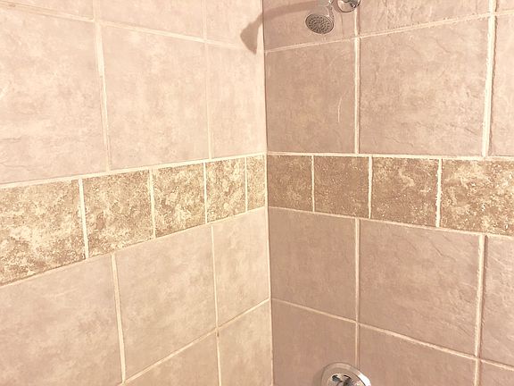 5th image of 203 Bernard St #207