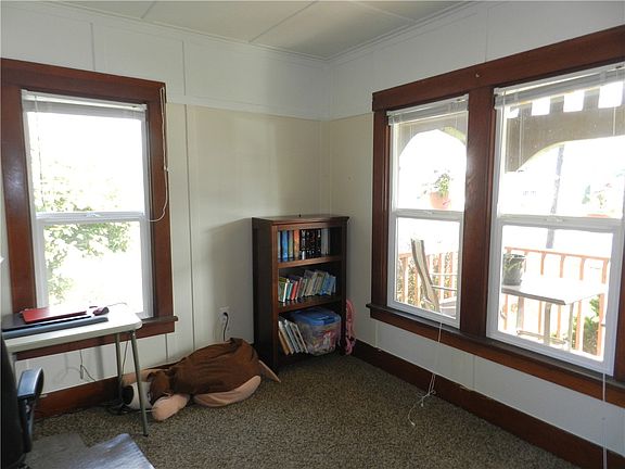 5th image of 27030 104th Dr NW