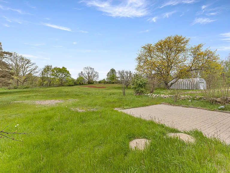 20325 Westview Dr — Photo 40