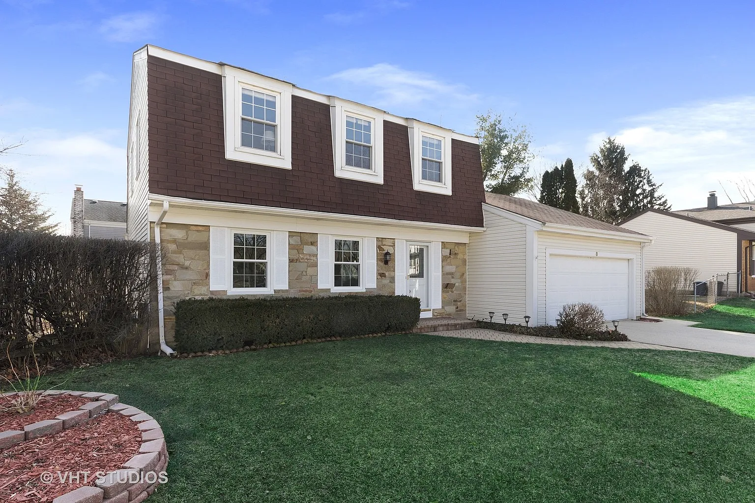 8 Saint Ives Ln photo 1