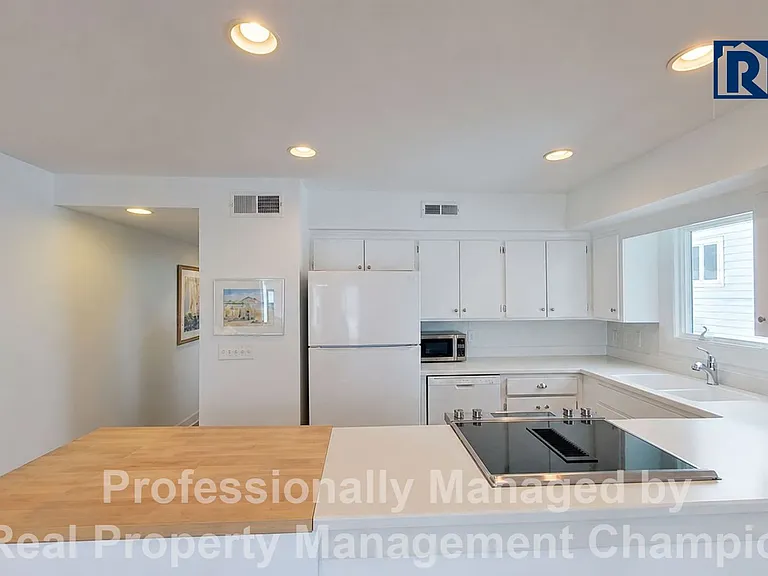 120 S Lumina Ave #A — Photo 7