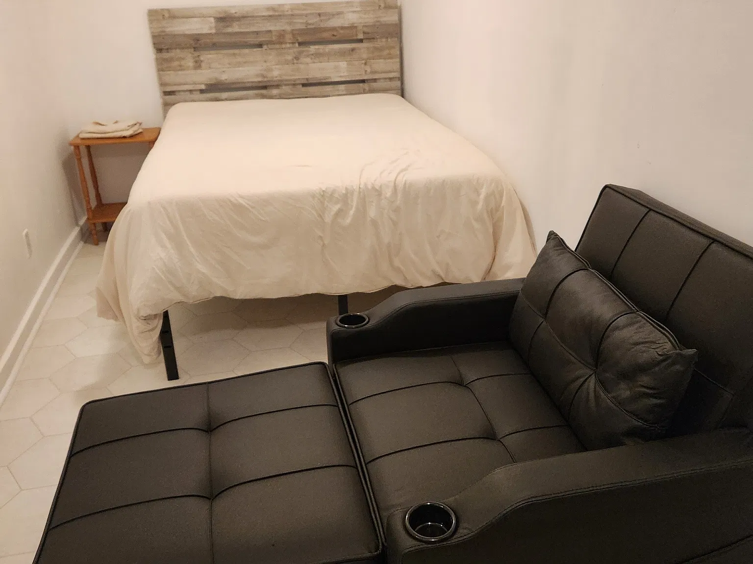 1 bed, 450 sqft, $400 — Photo 2