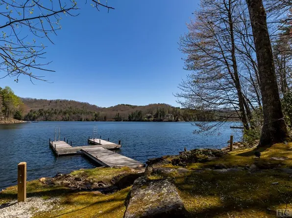 788 Glenshore Drive, Cullowhee, NC 28723