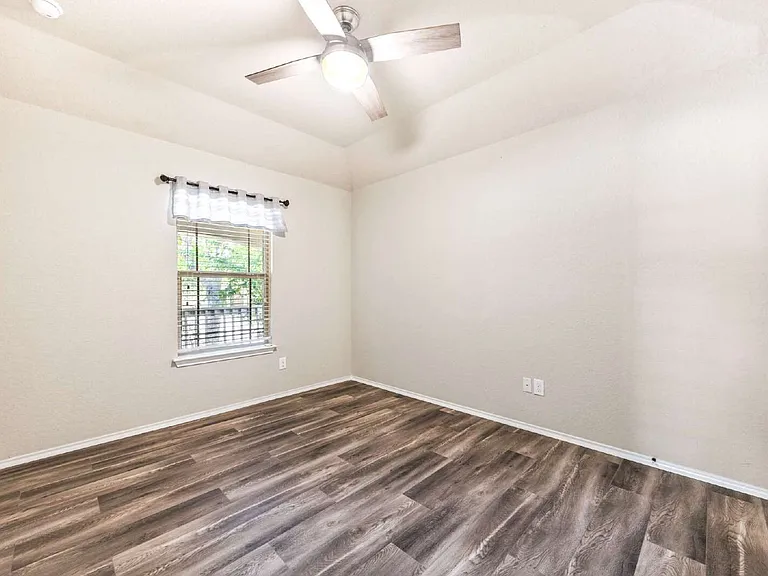 209 Rawhide Way — Photo 20