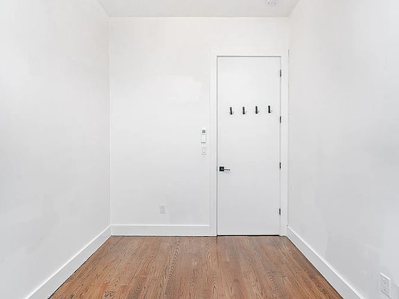 2nd image of 198 Johnson Ave #1AA