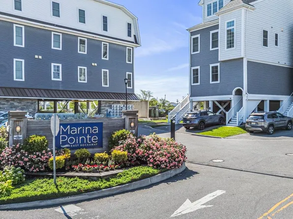 225 Marina Pointe Drive #225, East Rockaway, NY 11518