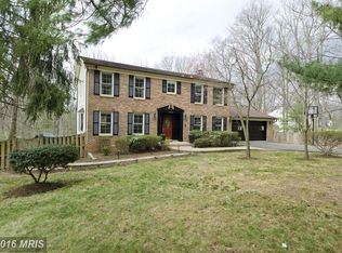 1648 Besley Rd, Vienna, VA 22182