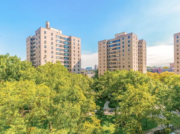 2 Fordham Hill Oval image 27 of 33