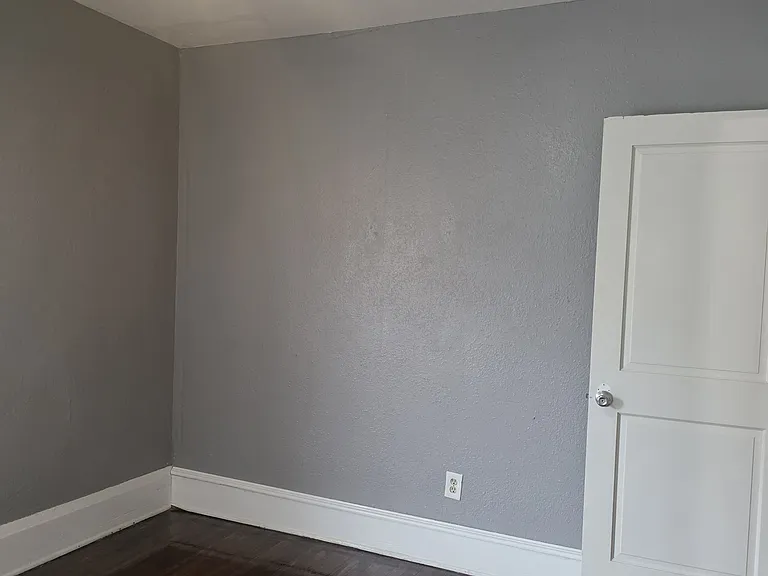3400 N Vel R Phillips Ave — Photo 12