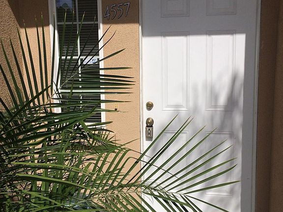 3rd image of 4557 Texas St