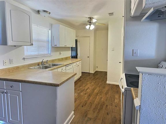 4th image of 724 Susan Dr