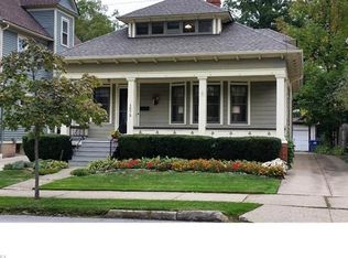 1573 Elmwood Ave, Lakewood, OH