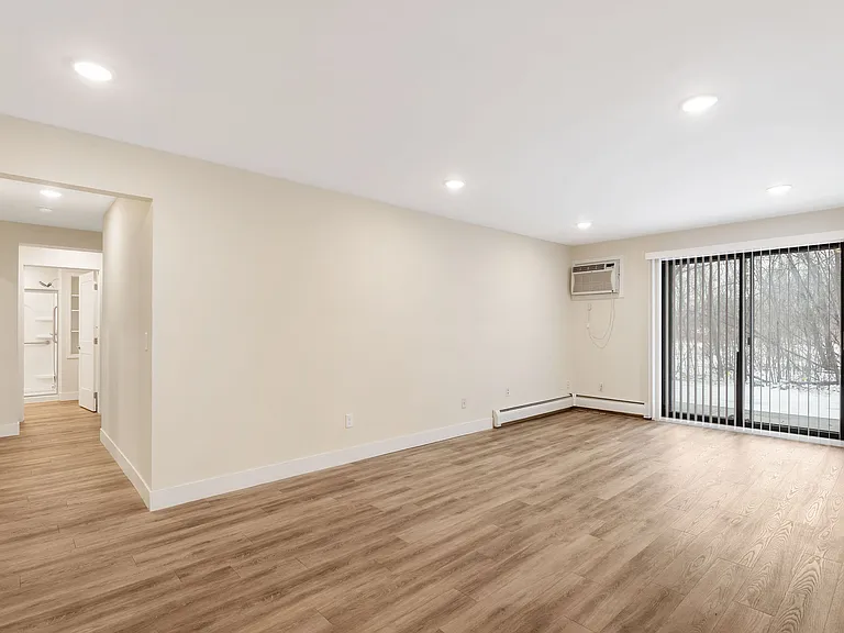 621 Santa Vera Dr — Photo 15