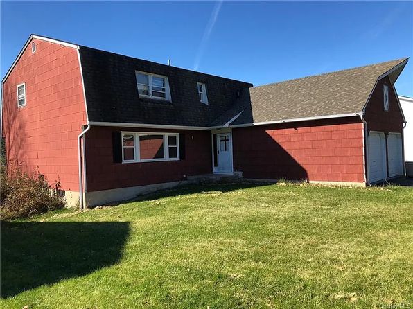 4 Webb Ct