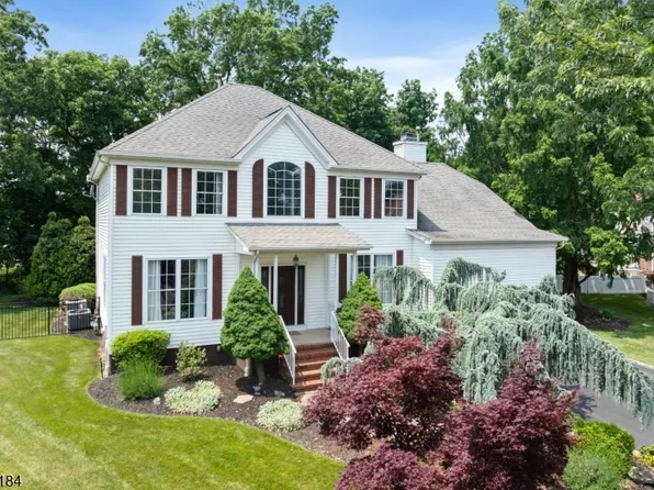 17 Wolverton Ln, Hillsborough Twp., NJ 08844