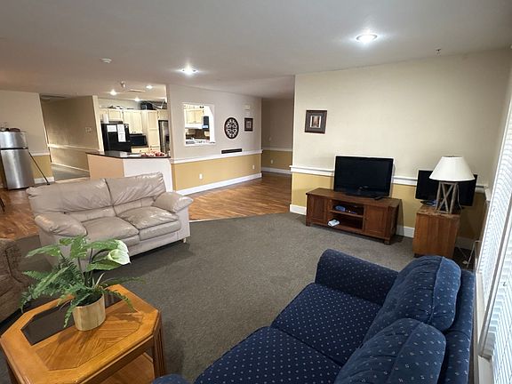 3rd image of 1455 W Kimra St Room 6