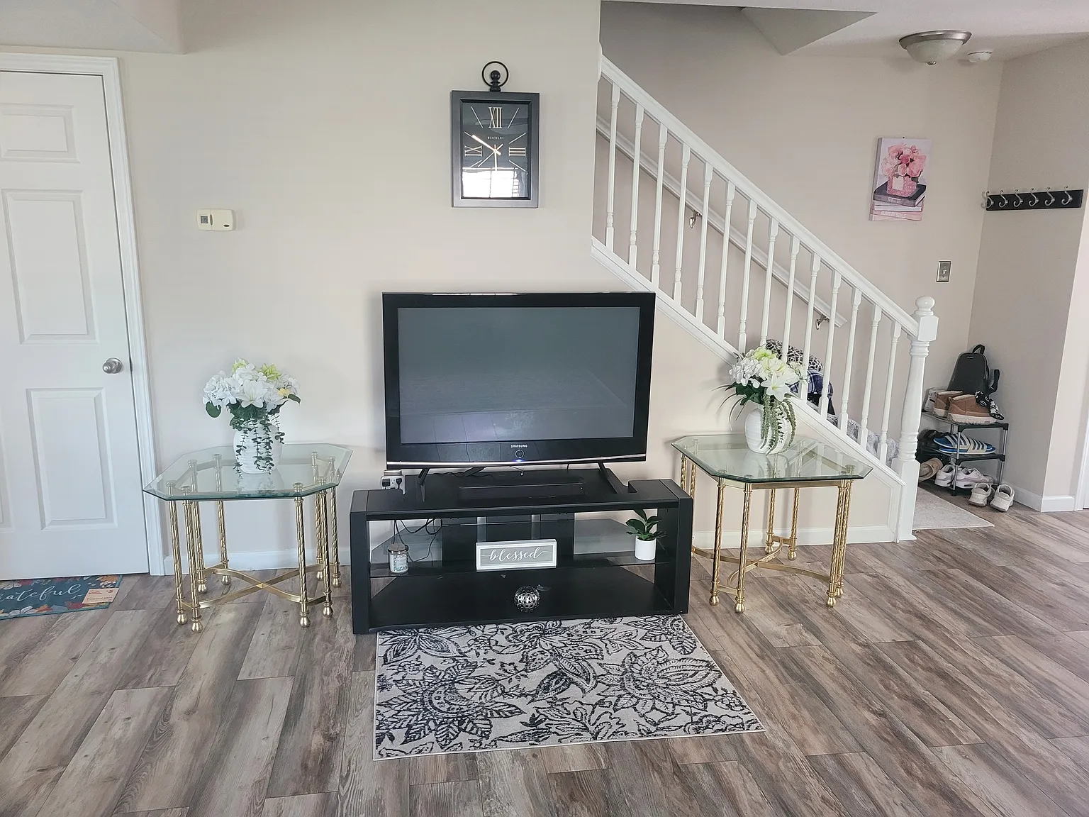 3 bed, 2.5 bath, 1551 sqft, $2,100 — Photo 4