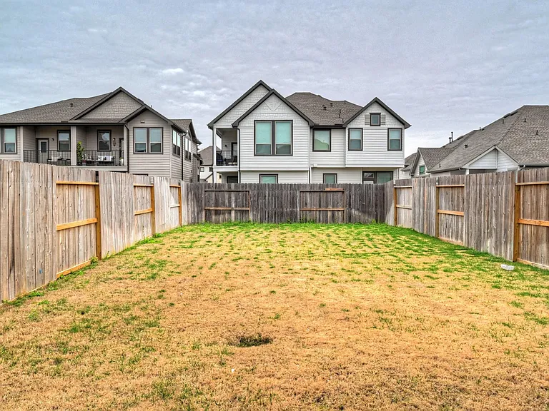 1535 Crystal Stream Dr — Photo 48