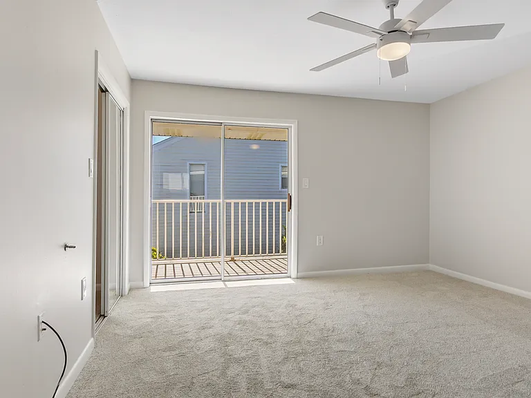 51 Cross Creek Rd #11 — Photo 14